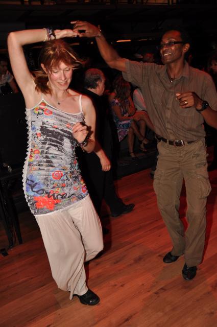 min 2010 10 31 station danse 275